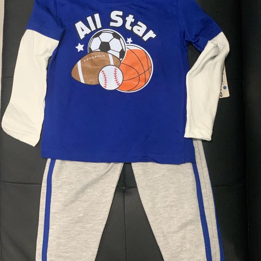NWT Toddler Swiggles Set